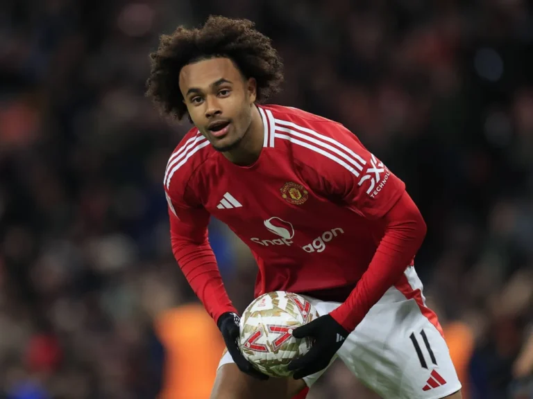 Roma set to prepare loan proposal for Man Utd striker Zirkzee