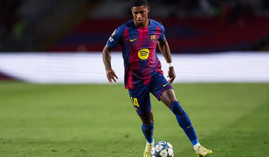 Marcus Rashford in action for Barcelona during a match