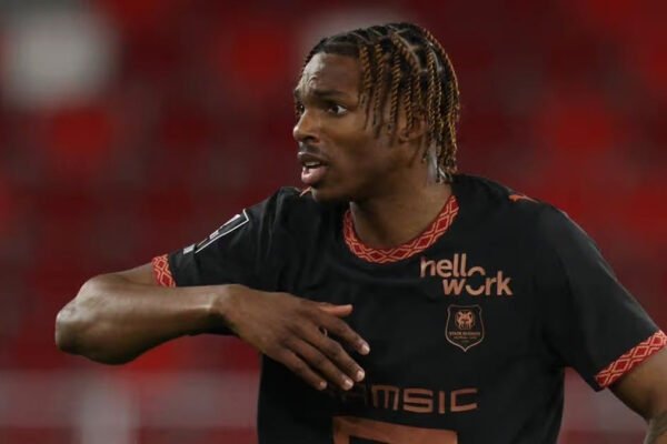 Jérémy Jacquet plays for Rennes during a Ligue 1 match