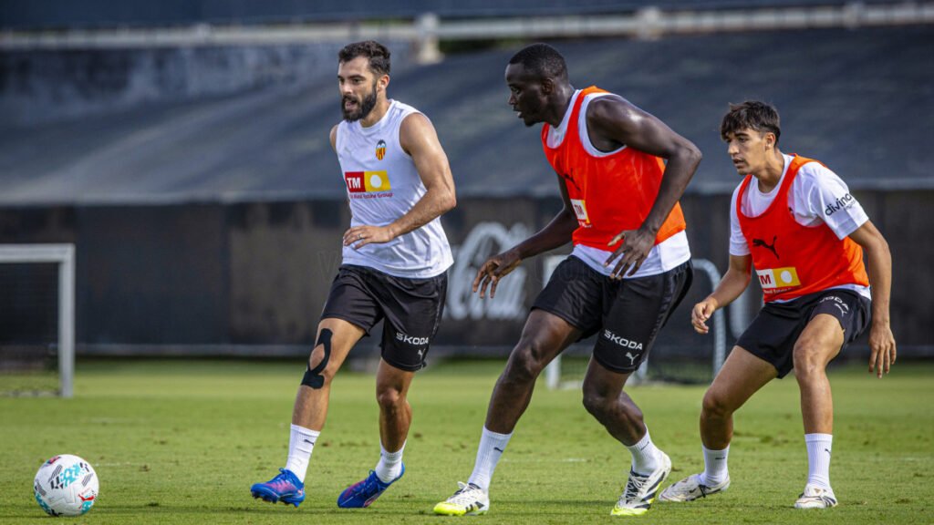 Valencia players train at the Paterna facility following the Athletic match.