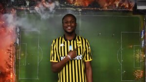 Christian Kouame in Aris shirt