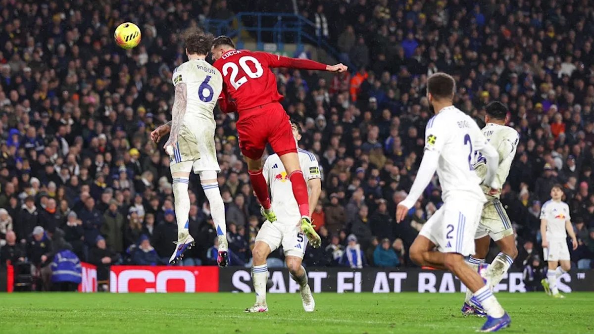 Lorenzo Lucca scores with a header on his Nottingham Forest debut at Elland Road.