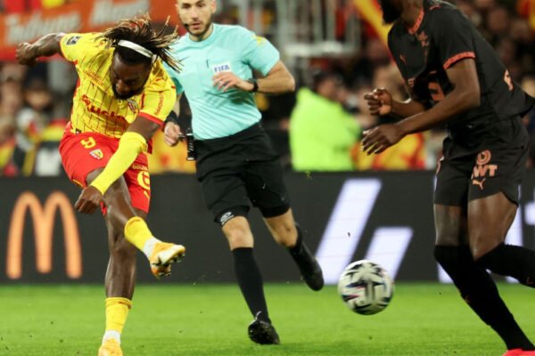 Allan Saint-Maximin scores Lens’ third goal against Rennes at Stade Bollaert-Delelis.